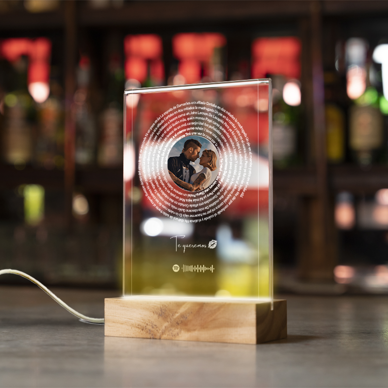 Lámpara con QR Spotify